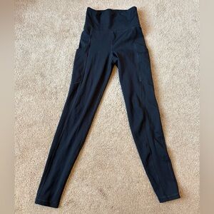 American Eagle Outfitters Black High-Rise Pocket Leggings